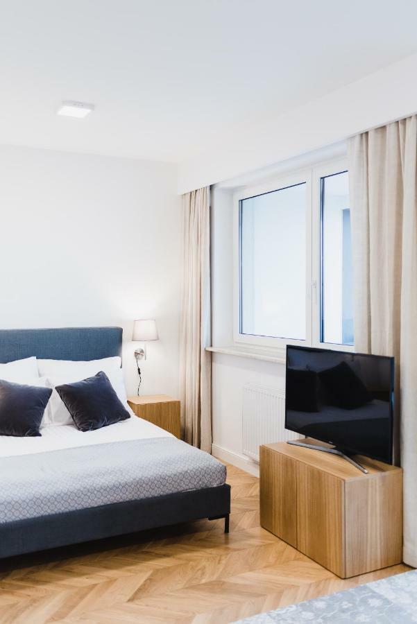 Luxlux Apartments Silver Dove วอร์ซอ ภายนอก รูปภาพ